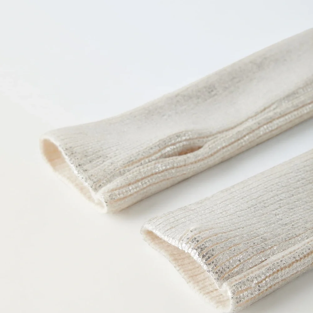 ✨SALE ✨ ZARA FOIL MITTENS ✨SALE ✨